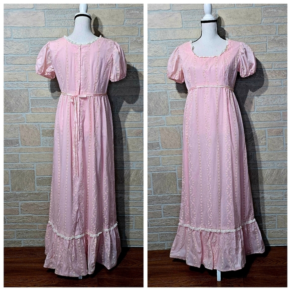 CHARMING VINTAGE HANDMADE PRAIRIE SUNDRESS 1970s COTTAGECORE Ribbon Flower Dots